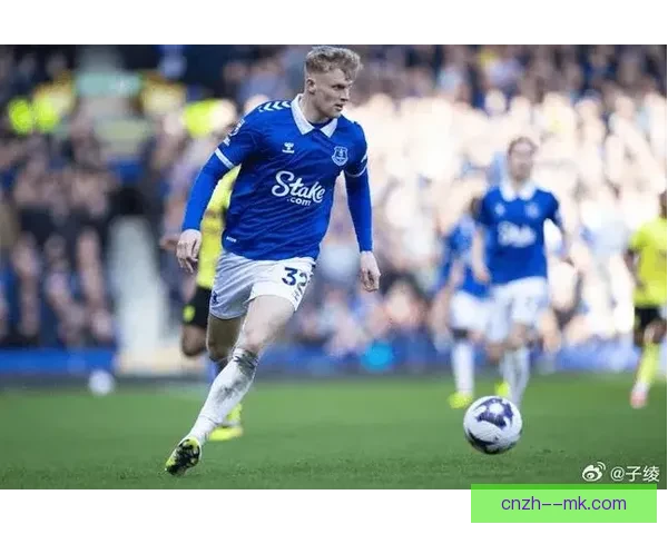 曼联有意在夏季转会窗口引进埃弗顿中卫布兰斯维特强化防线